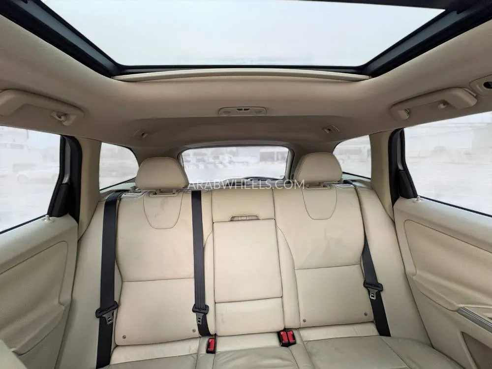 Volvo XC60 2013 for Sale in Dubai Image-21