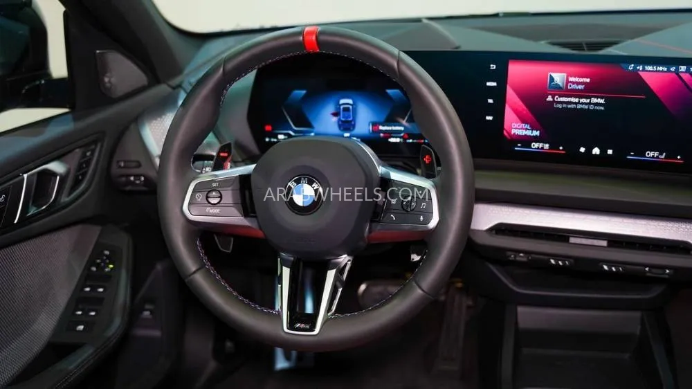 بي إم دبليو الفئة الأولى 2025 for Sale in أبو ظبي Image-5