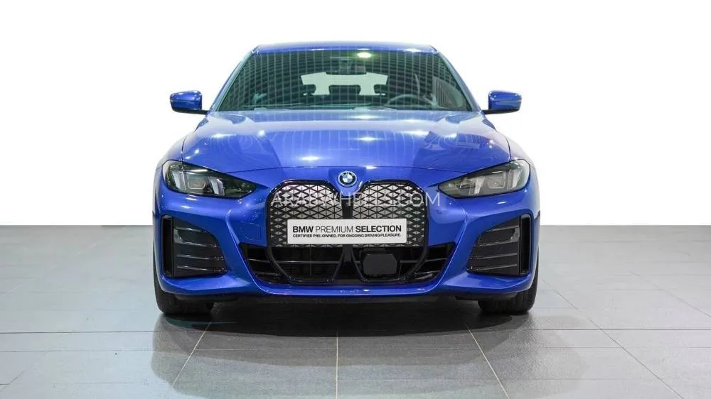 بي إم دبليو آي 4 2025 for Sale in أبو ظبي Image-2