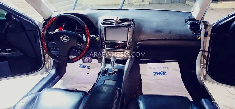 Lexus IS 2007 for Sale in Ajman Image-8