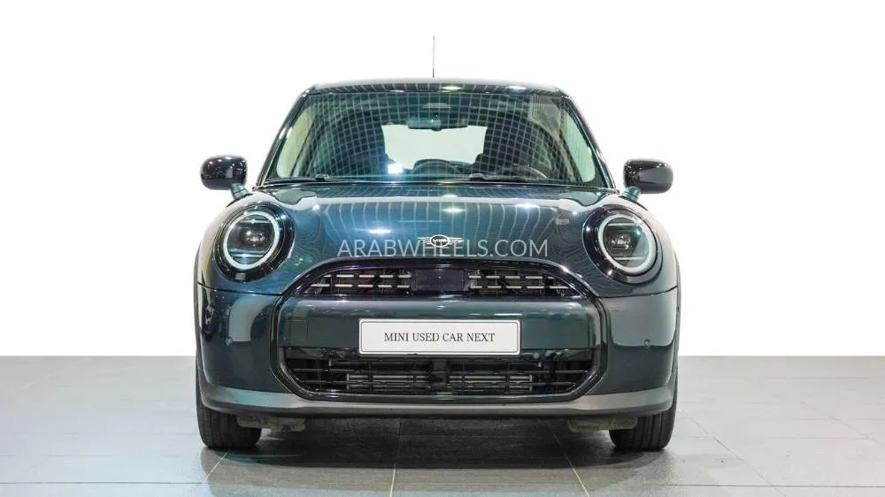 Mini Cooper 2025 for Sale in Abu Dhabi Image-2