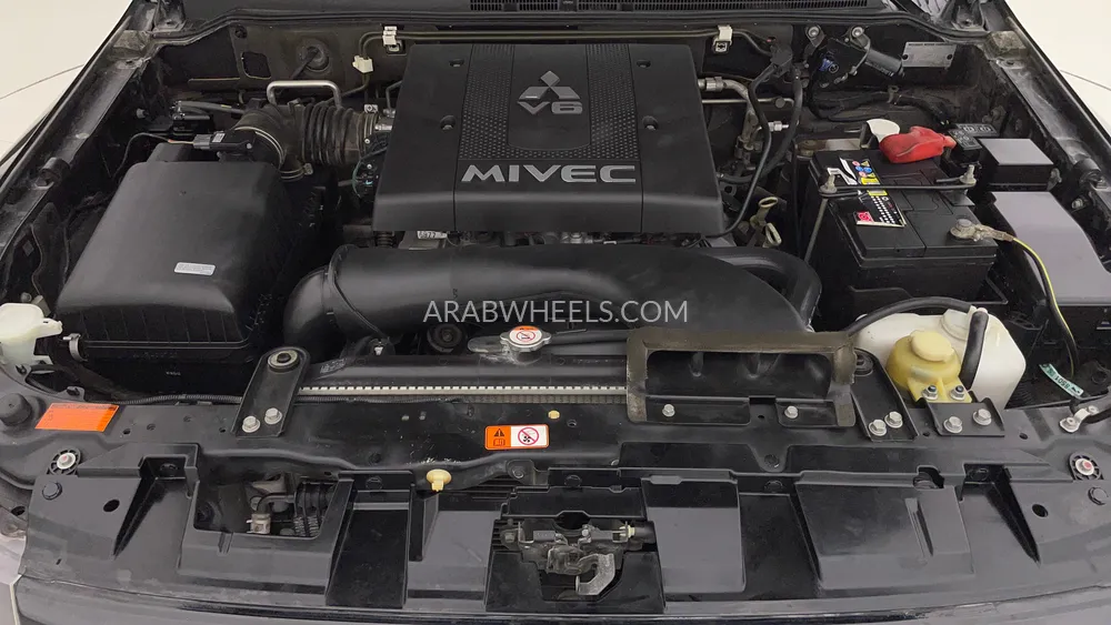 ميتسوبيشي باجيرو 2020 for Sale in دبي Image-9