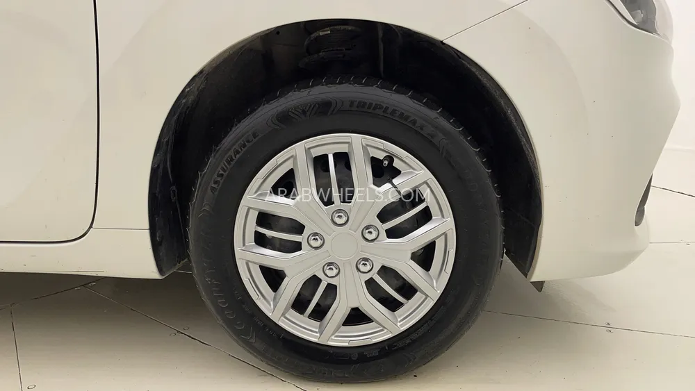 Suzuki Baleno 2024 for Sale in Dubai Image-10