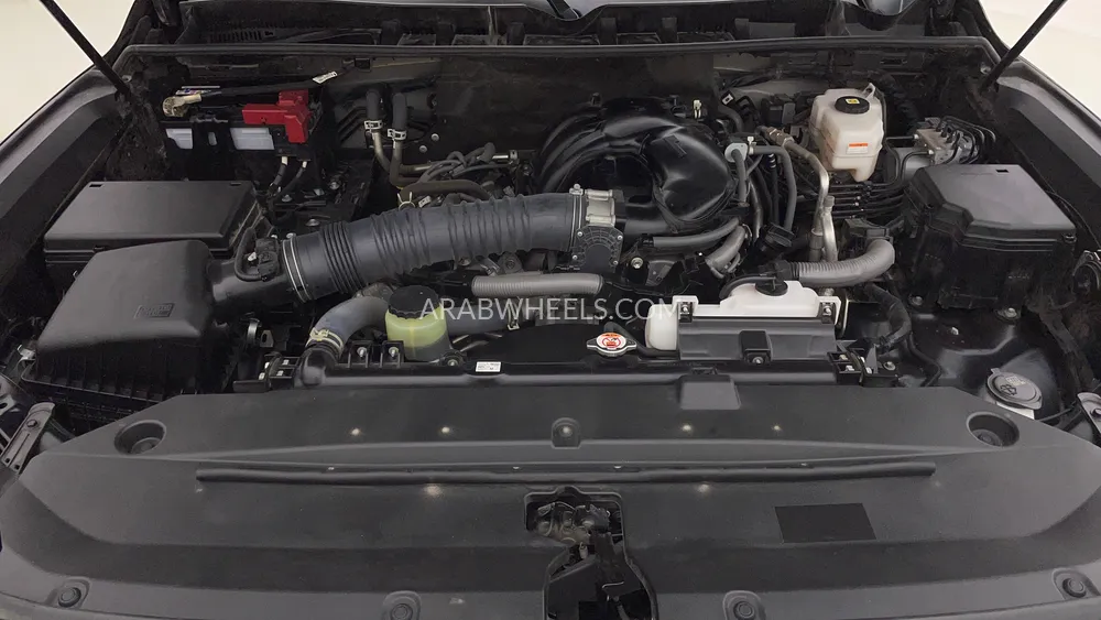 Toyota Land Cruiser 2023 for Sale in Dubai Image-9