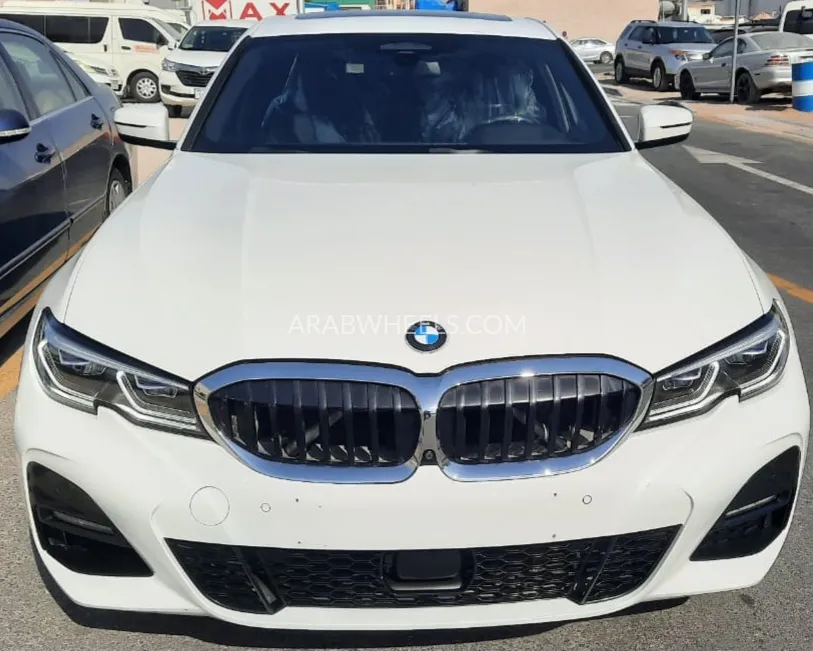 BMW 3 series 2021 for Sale in Al Ain Image-2