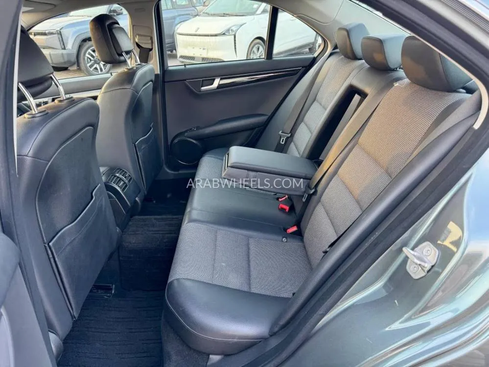 مرسيدس بنز كلاس C 2012 for Sale in دبي Image-10