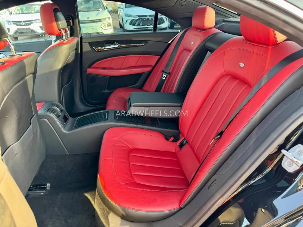 Mercedes Benz CLS Class 2012 for Sale in Dubai Image-10