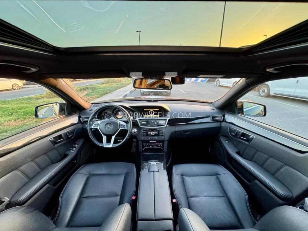 Mercedes Benz E Class 2012 for Sale in Dubai Image-11