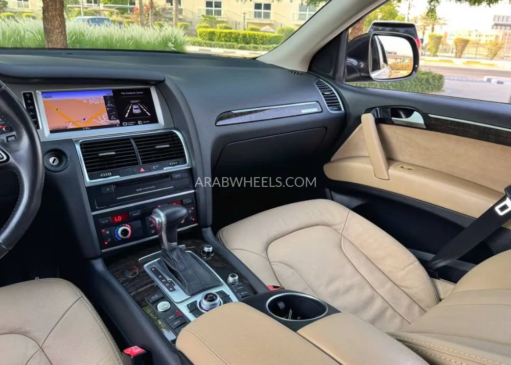 أودي Q7 2014 for Sale in دبي Image-8