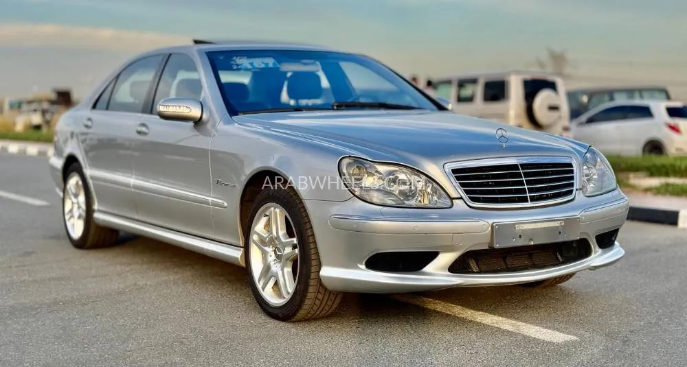 Mercedes Benz CLS Class 2003 for Sale in Dubai Image-2