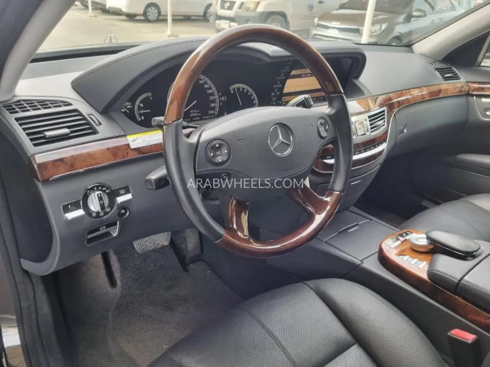 Mercedes Benz CLS Class 2007 for Sale in Dubai Image-8