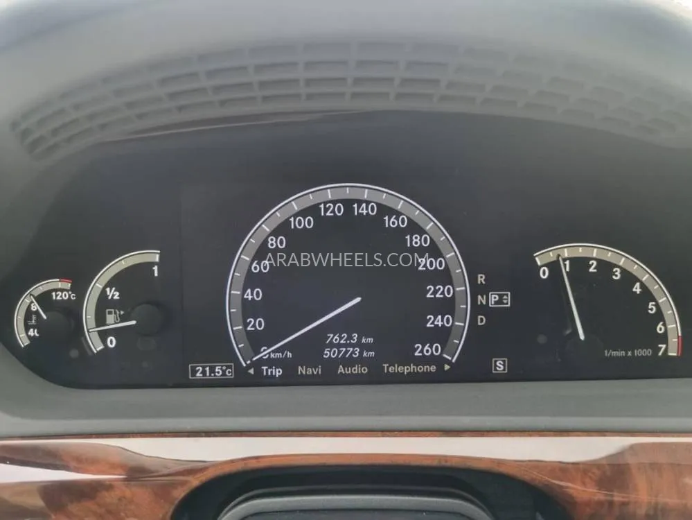 Mercedes Benz CLS Class 2007 for Sale in Dubai Image-13