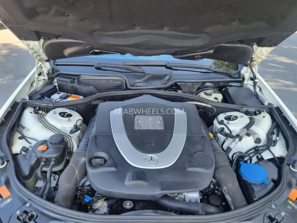 Mercedes Benz CLS Class 2007 for Sale in Dubai Image-13
