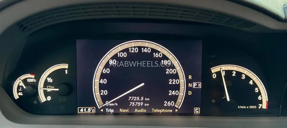 Mercedes Benz CLS Class 2006 for Sale in Dubai Image-13