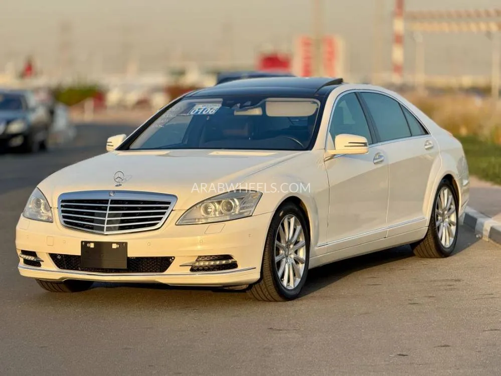 Mercedes Benz CLS Class 2011 for Sale in Dubai Image-4