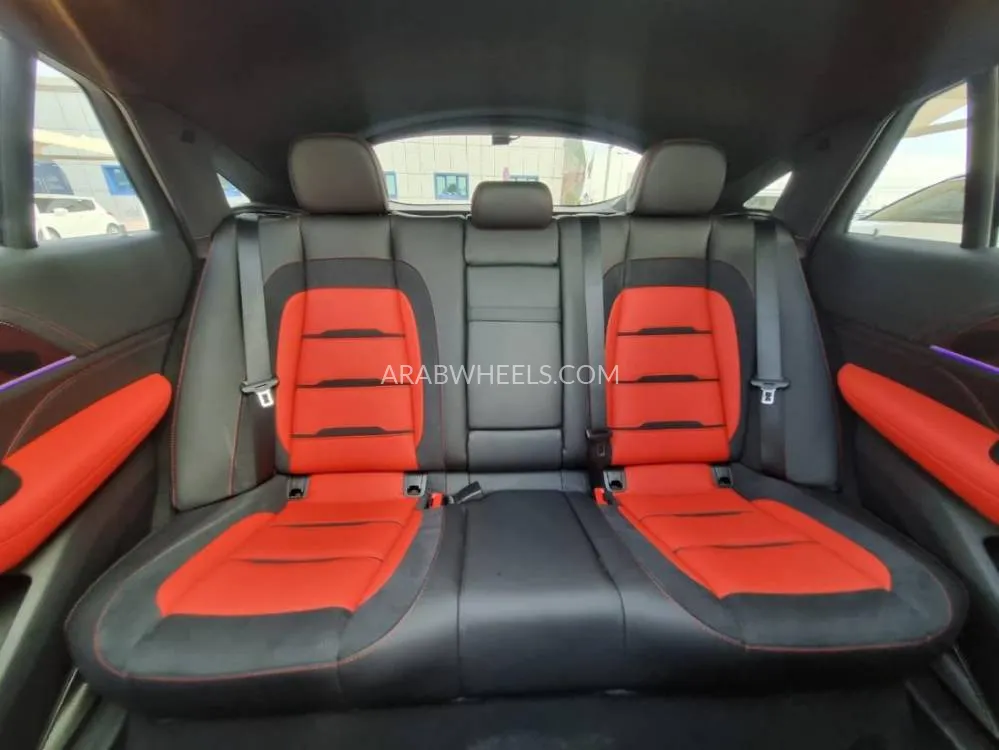 Mercedes Benz GLE Class 2022 for Sale in Dubai Image-12