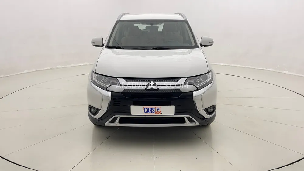 Mitsubishi Outlander 2023 for Sale in Dubai Image-8