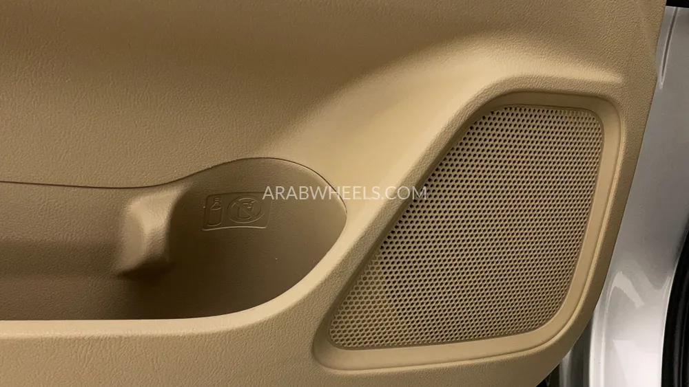 Mitsubishi Outlander 2023 for Sale in Dubai Image-22