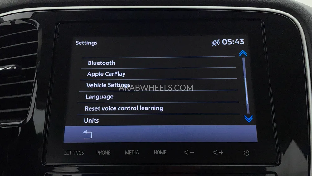 Mitsubishi Outlander 2023 for Sale in Dubai Image-32