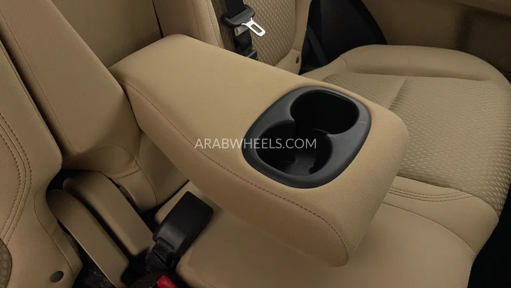 Mitsubishi Outlander 2023 for Sale in Dubai Image-36