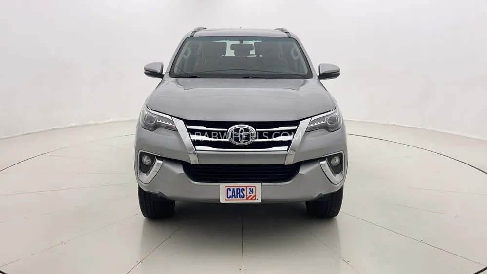 Toyota Fortuner 2020 for Sale in Dubai Image-8