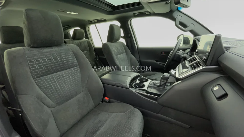 تويوتا لاند كروزر 2024 for Sale in دبي Image-26