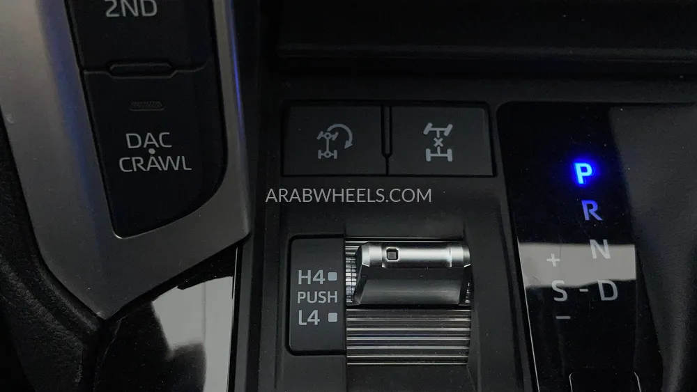 تويوتا لاند كروزر 2024 for Sale in دبي Image-38