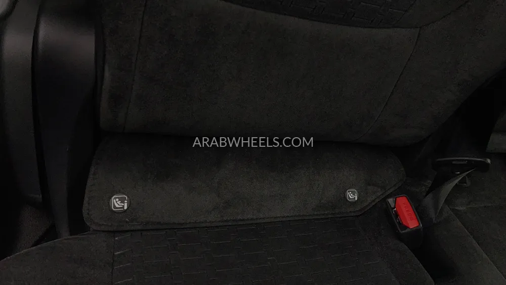 تويوتا لاند كروزر 2024 for Sale in دبي Image-42