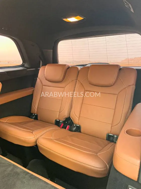 مرسيدس بنز GLS 2019 for Sale in العين Image-17