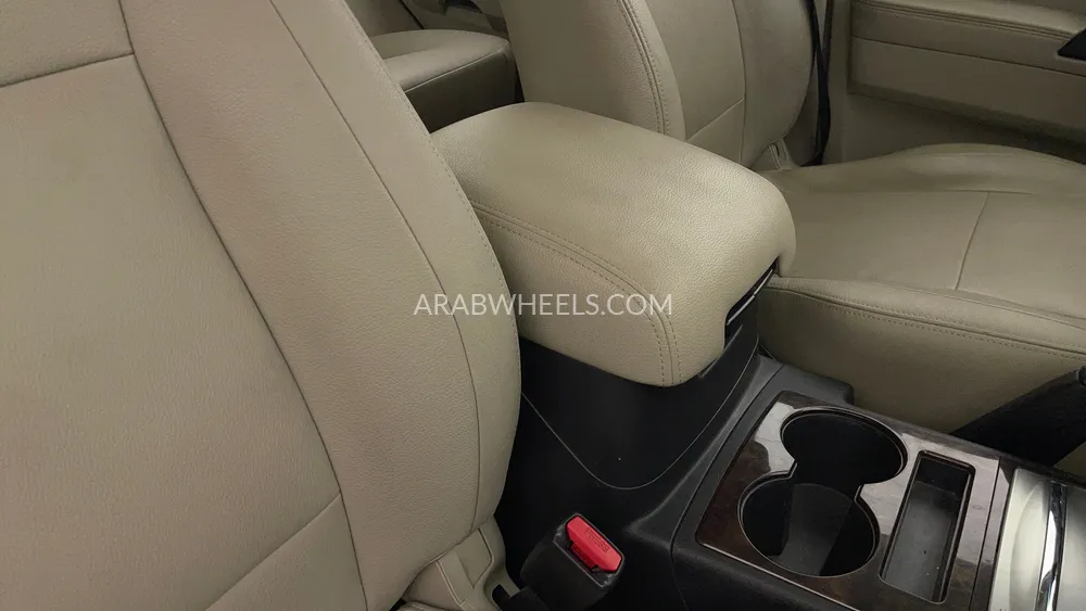 Mitsubishi Pajero 2017 for Sale in Dubai Image-35
