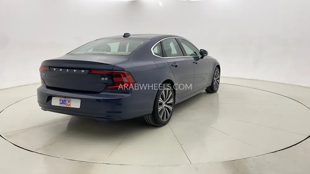 Volvo S90 2023 for Sale in Dubai Image-3