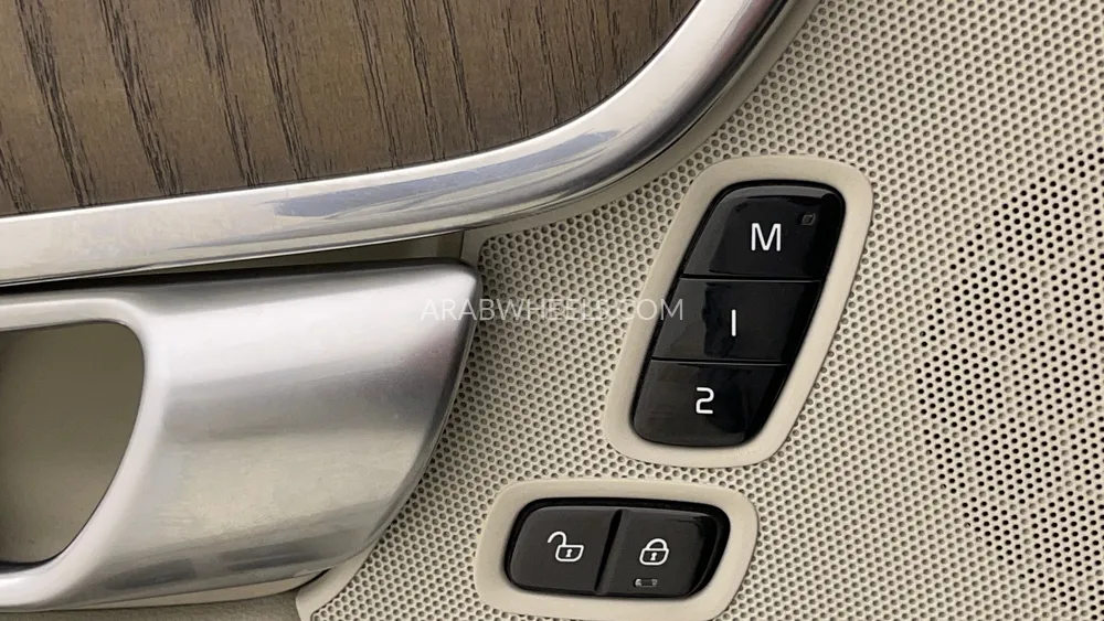 Volvo S90 2023 for Sale in Dubai Image-46