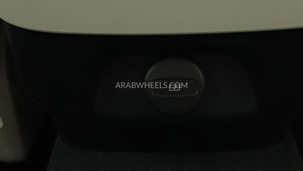 Volvo S90 2023 for Sale in Dubai Image-55