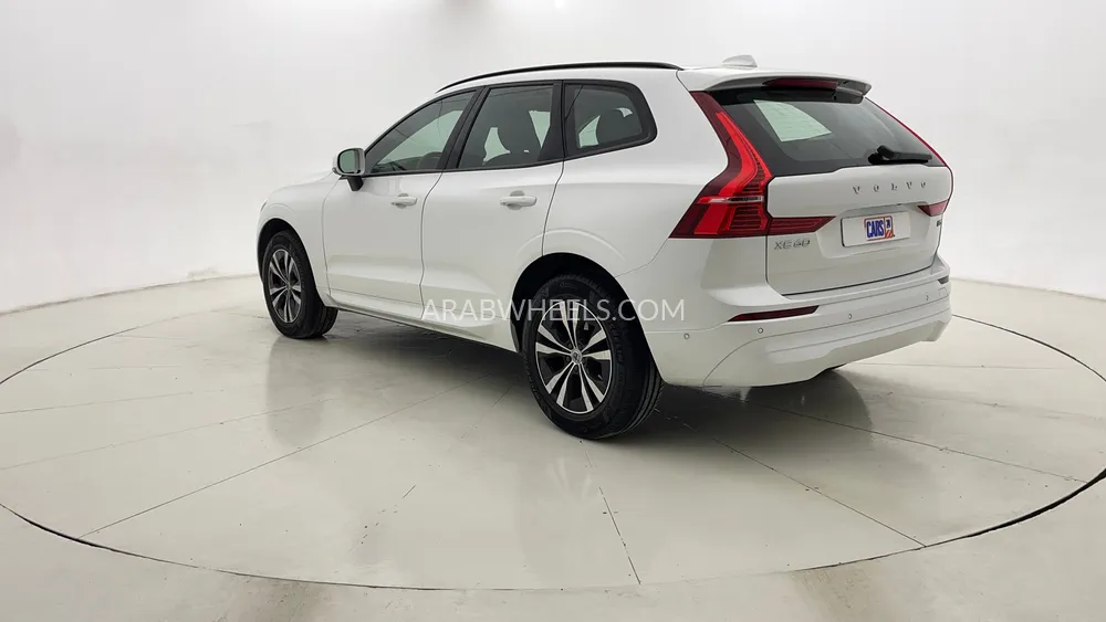 Volvo XC60 2023 for Sale in Dubai Image-5