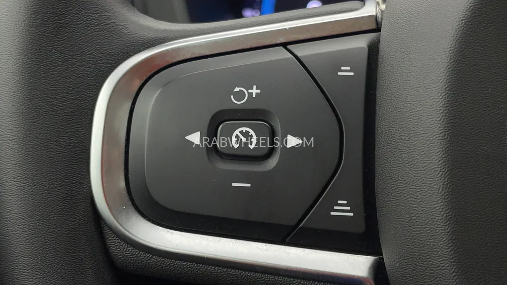 Volvo XC60 2023 for Sale in Dubai Image-22