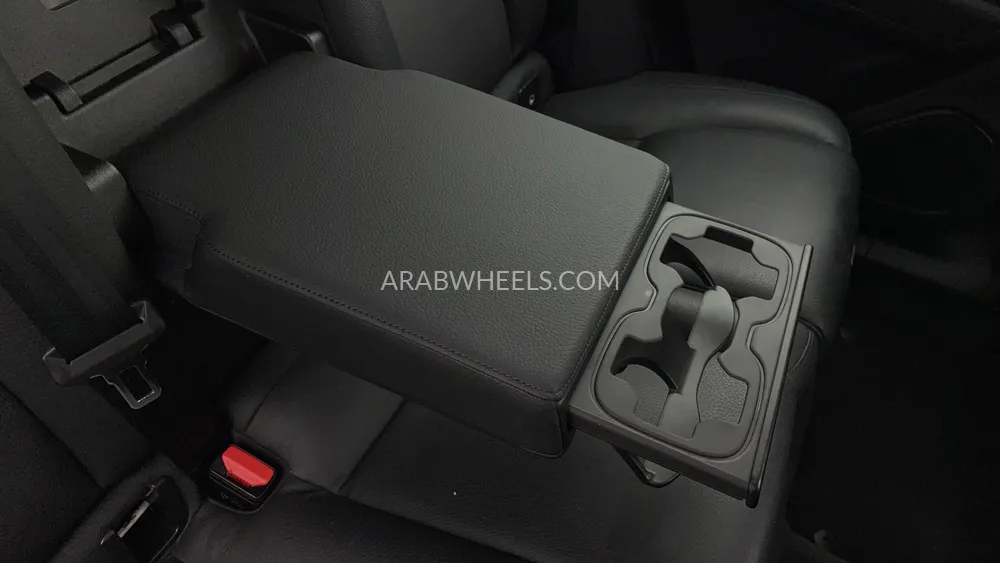 Volvo XC60 2023 for Sale in Dubai Image-42