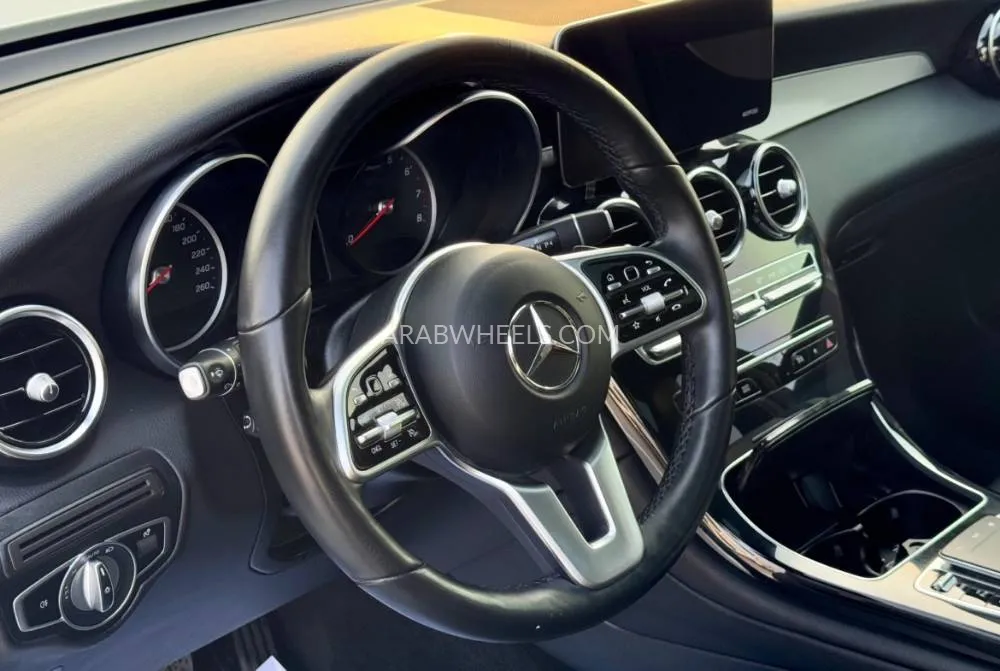 مرسيدس بنز GLC كلاس 2022 for Sale in دبي Image-9