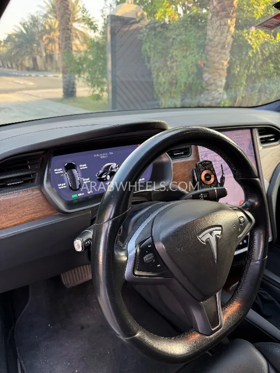 Tesla Model S 2019 for Sale in Dubai Image-8