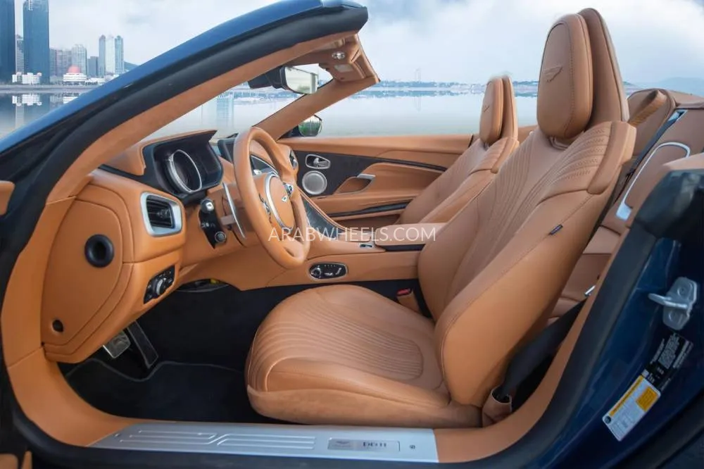 Aston Martin DB11 2022 for Sale in Dubai Image-10