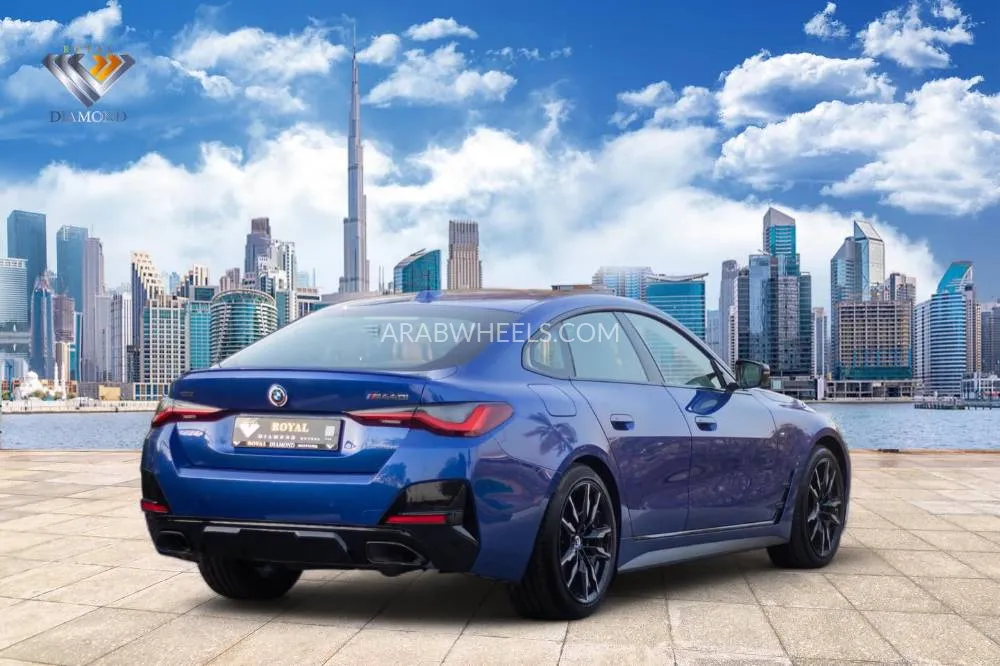 بي إم دبليو الفئة الرابعة 2022 for Sale in دبي Image-4