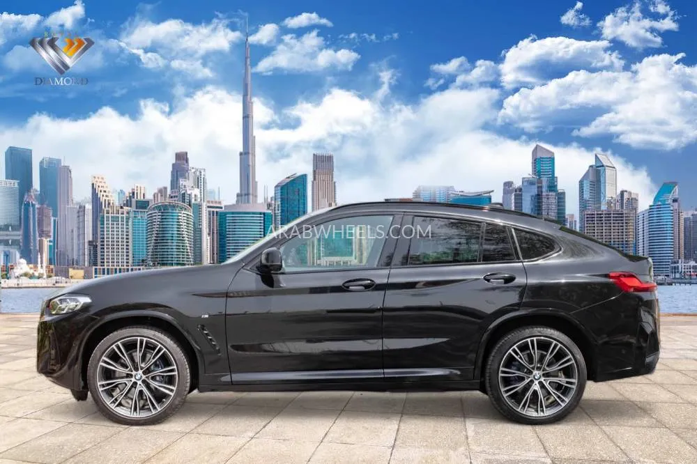 BMW X4 2024 for Sale in Dubai Image-7