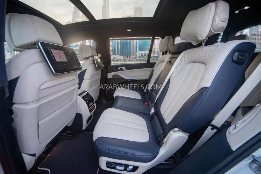 BMW X7 2020 for Sale in Dubai Image-16