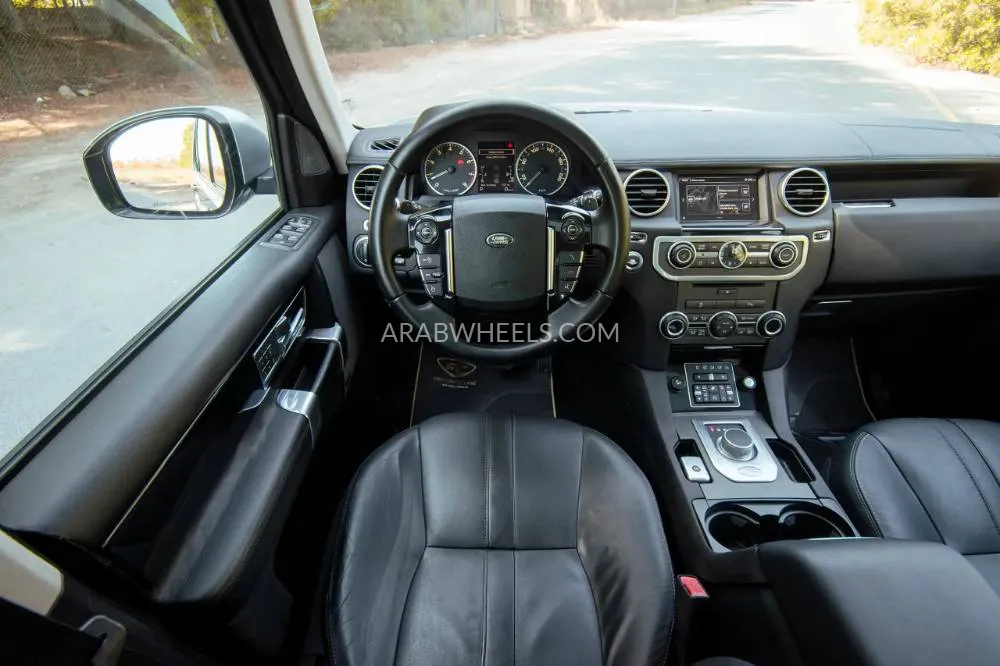 Land Rover Range Rover 2020 for Sale in Sharjah Image-9