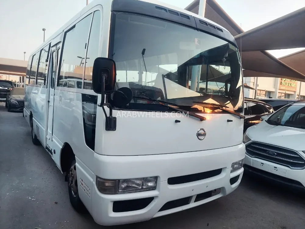 Nissan Civilian 2013 for Sale in Sharjah Image-2