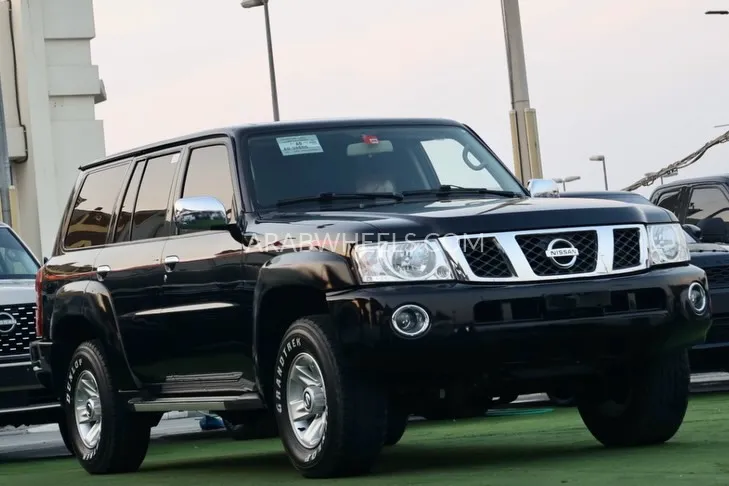 Nissan Patrol 2021 for Sale in Sharjah Image-2