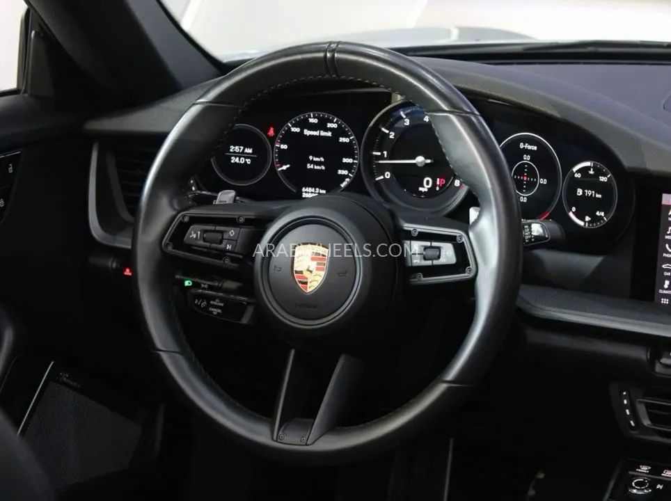 Porsche 911 2021 for Sale in Dubai Image-8