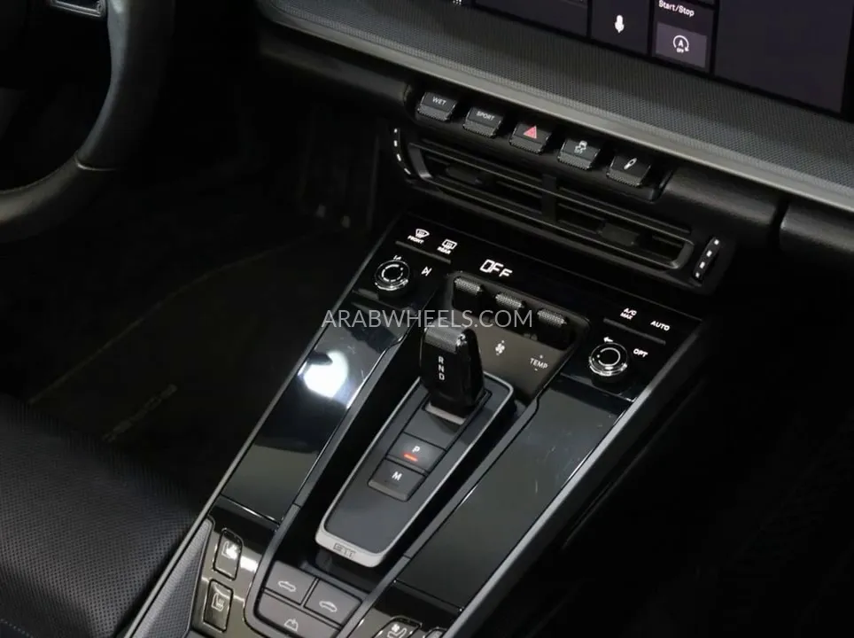 Porsche 911 2021 for Sale in Dubai Image-9