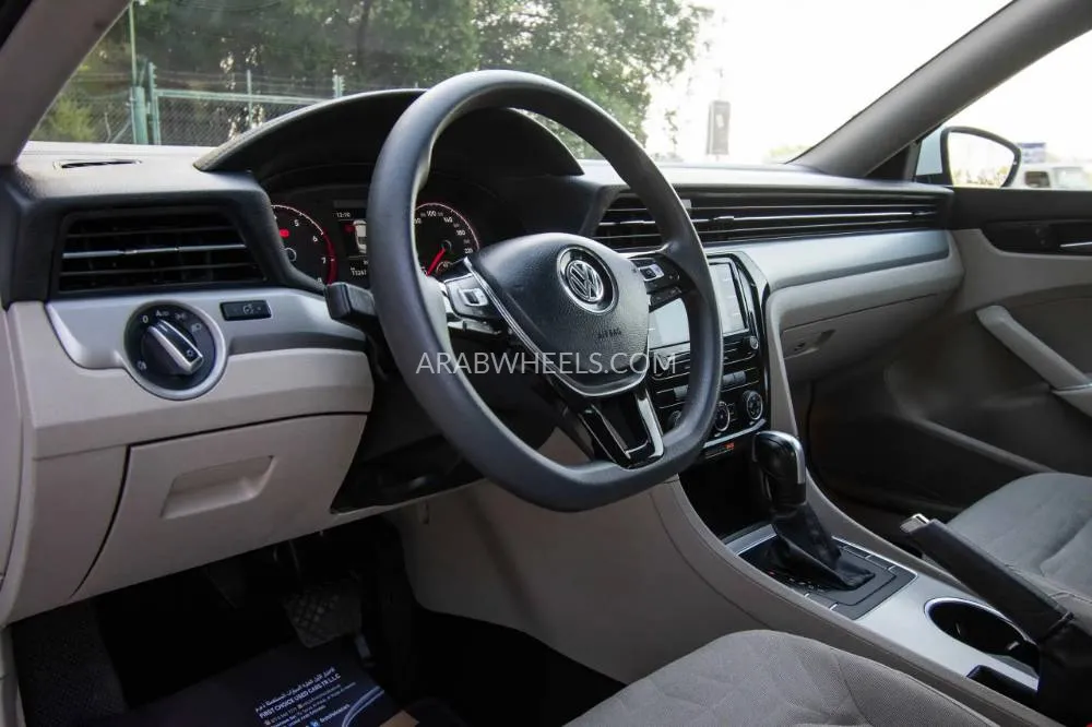 Volkswagen Passat 2022 for Sale in Sharjah Image-13