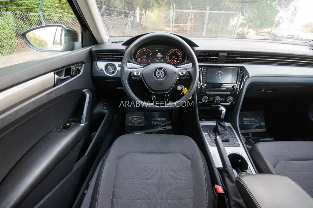 Volkswagen Passat 2022 for Sale in Sharjah Image-9