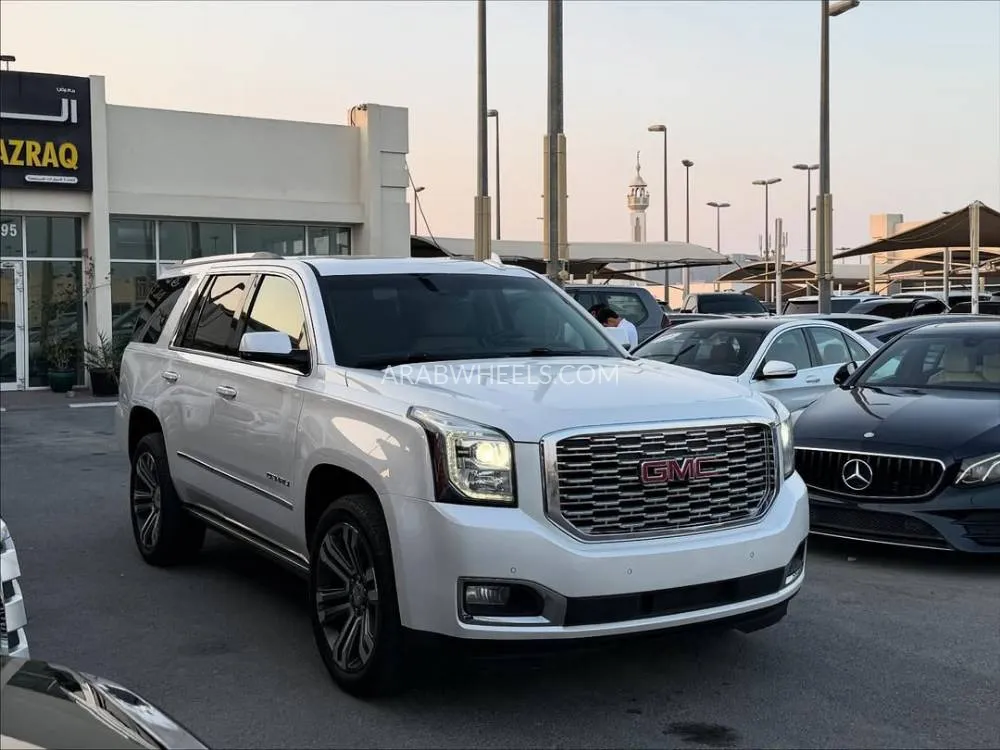 GMC Yukon 2018 for Sale in Sharjah Image-3